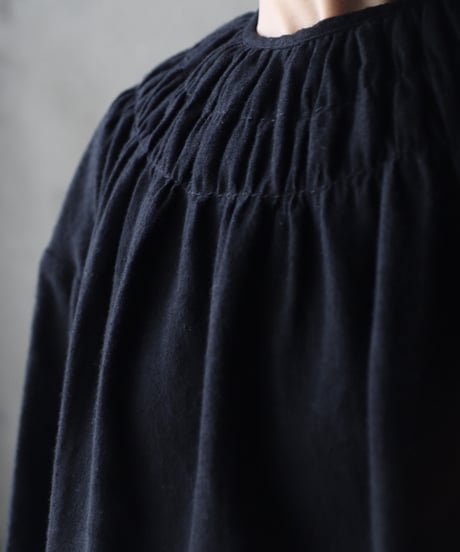 cavane キャヴァネ / Gathered stitch blouse linen & cottonブラウス / ca-25174