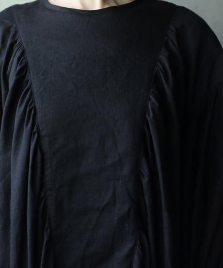 cavane キャヴァネ / Dress with voluminous sleevesワンピース / ca-26081