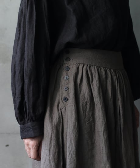 cavane キャヴァネ / Gathered skirt with side button linen100 スカート / ca-25146