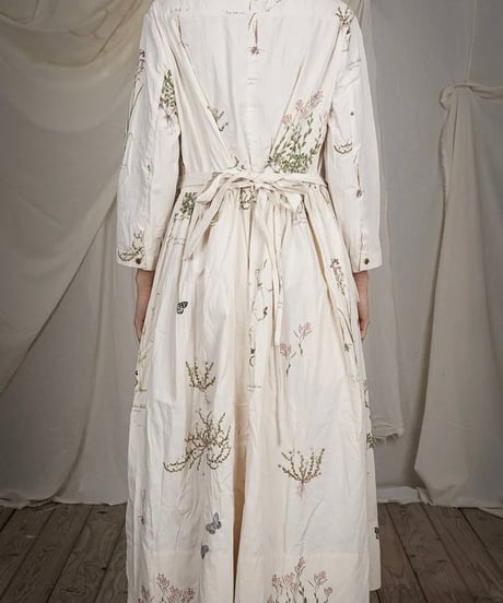 ALEKSANDR MANAMISアレクサンダーマナミ/ JARDIN D'ÉTÉ WIDE DRESSワンピース / am-26007