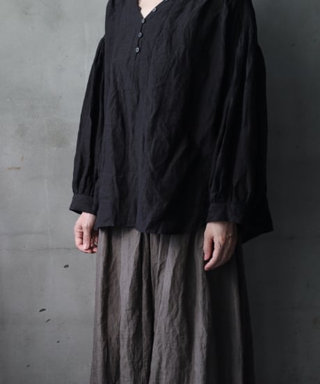 cavane キャヴァネ / V Pull-over blouse linen100ブラウス / ca-25143