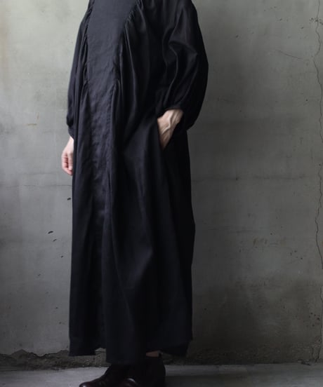 cavane キャヴァネ / Dress with voluminous sleevesワンピース / ca-26081