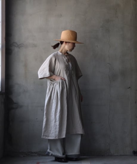 NATIVE VILLAGE ネイティブヴィレッジ / No.11 平らな枯れ草の上 リーフ刺繍ドレス / na-26016