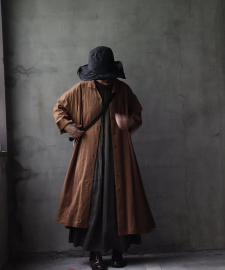 キャヴァネ　cavane リネン　ブラウス　ベージュ　Ｆ　長袖 キャヴァネcavane リネンブラウスベージュF長袖