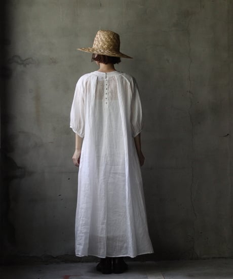 cavane キャヴァネ / Over Tuck Linen100 Dressワンピース / ca-25103