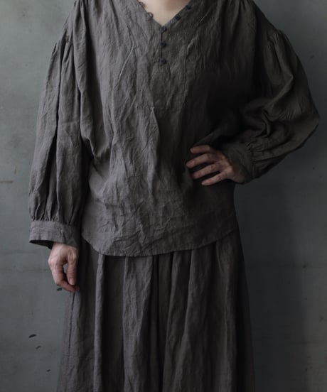 cavane キャヴァネ / V Pull-over blouse linen100ブラウス / ca-25144