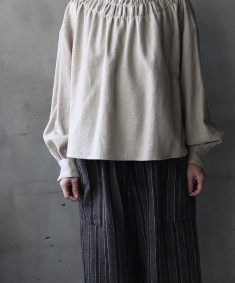 cavane キャヴァネ / Gathered stitch blouse linen & cottonブラウス / ca-25175