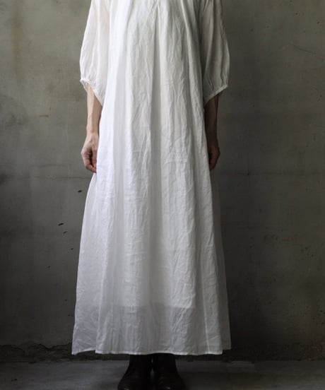 cavane キャヴァネ / Over Tuck Linen100 Dressワンピース / ca-25103
