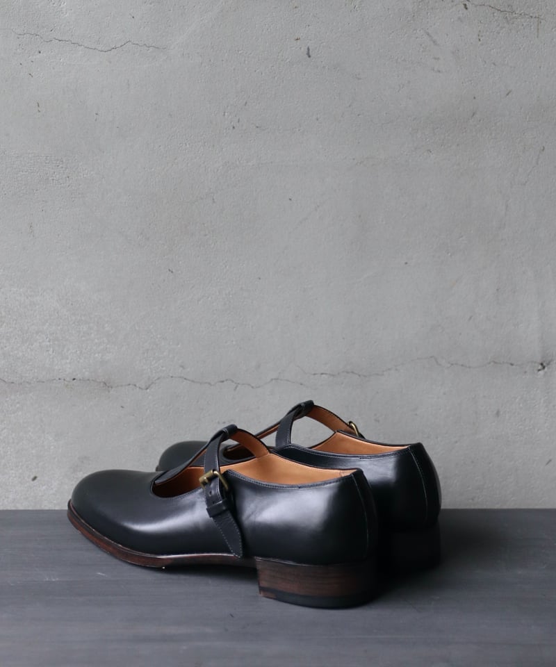 formeフォルメ / T-strap plain toe with Fringe Tストラッ