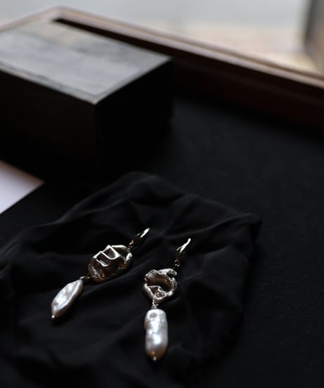 Atelier Inscrire アトリエ インスクリール / COSTUME JEWELLERY EARRING / At-26010