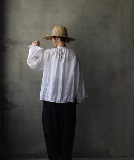 cavane キャヴァネ / Gather Neck Pullover Blouse linen100ブラウス / ca-26068