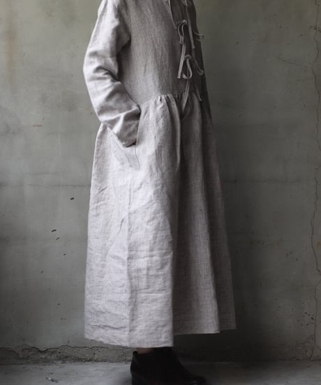 der antagonist デ アンタゴニスト / Dress with drawstring Linenワンピース / D7BLGRC24/25
