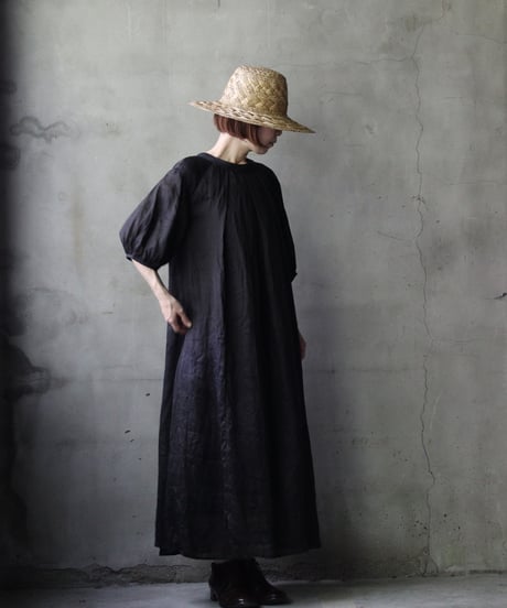 cavane キャヴァネ / Over Tuck Linen100 Dressワンピース / ca-25102
