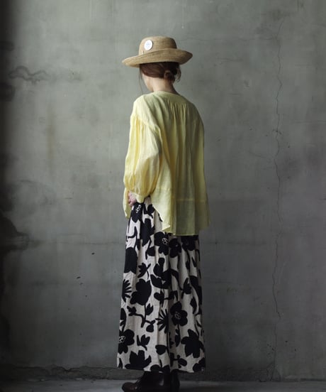 cavane キャヴァネ / V Pull-over blouse linen100ブラウス / ca-25163