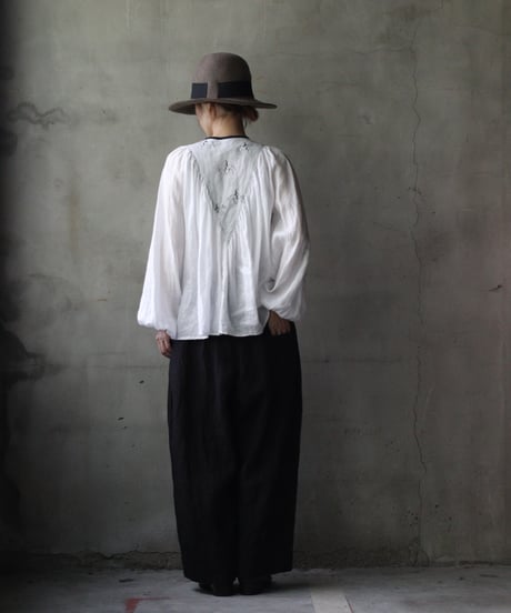 cavane キャヴァネ / Collarless raglan linen100 blouseブラウス / ca-25134