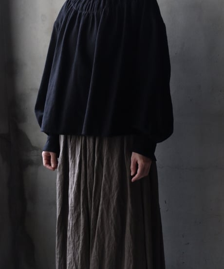 cavane キャヴァネ / Gathered stitch blouse linen & cottonブラウス / ca-25174