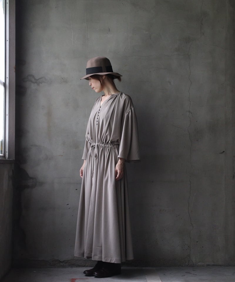 cavane キャヴァネ / TL V-Draw String dressワンピース/ ca-