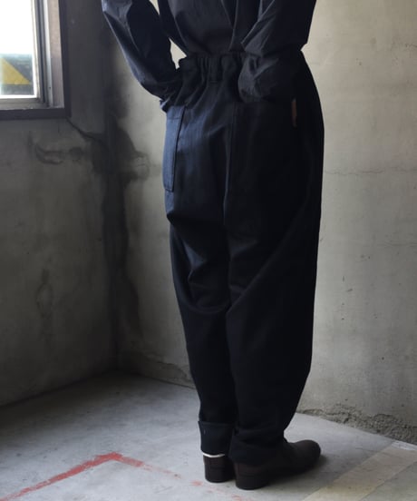 klauseクロイゼ / Loose Fitting Tapered Trousers Wool & Cashmere/ kla-23027