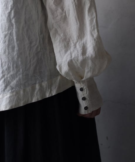 cavane キャヴァネ / Pull-over blouse with tie Linen100ブラウス / ca-26029