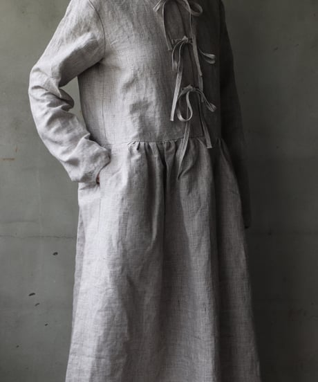 der antagonist デ アンタゴニスト / Dress with drawstring Linenワンピース / D7BLGRC24/25