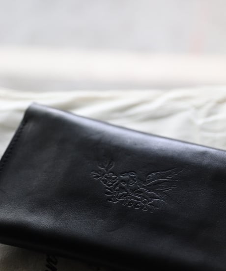 ALEKSANDR MANAMISアレクサンダーマナミ/ AM-T WALLET - BLACK革財布 /am-25029