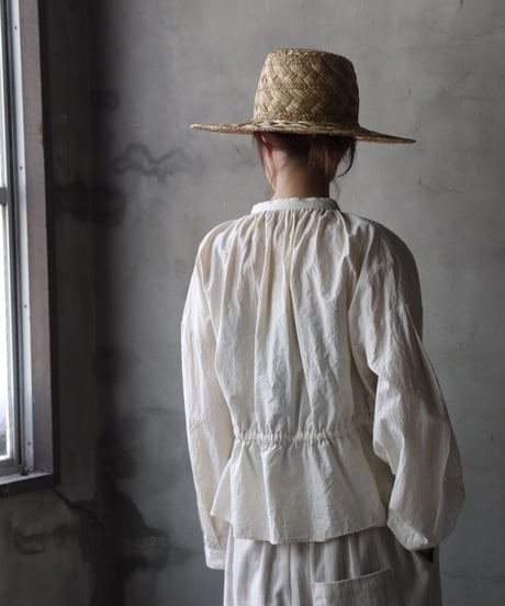 cavane キャヴァネ / Stand collar with waist drawstring blouse cotton&linenブラウス / ca-26058
