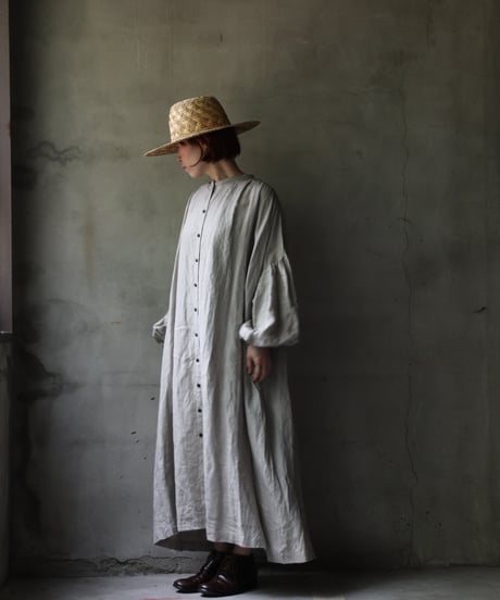 cavane キャヴァネ / Balloon sleeve dress linen100ワンピース / ca-25058