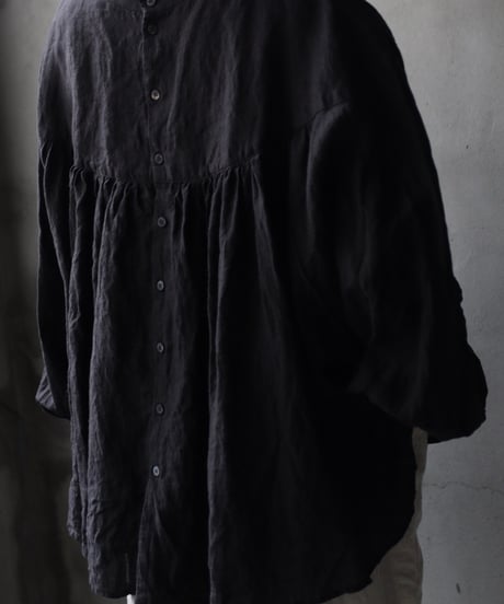 cavane キャヴァネ / Stand coll gathered chest linen100ブラウス / ca-25176