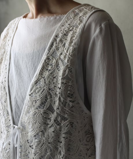 cavane キャヴァネ / Lace Vest limitedベスト/ ca-26069