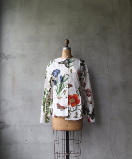 ALEKSANDR MANAMISアレクサンダーマナミ/ COLLARLESS GRAND FLEUR PRINT SHIRT - GRAND FLEURシャツ / am-24001