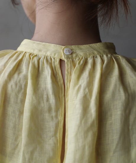cavane キャヴァネ / Gather Neck Pullover Blouse linen100ブラウス / ca-26067
