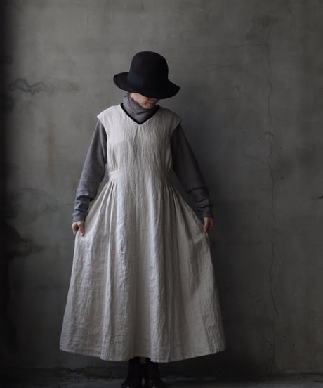 cavane キャヴァネ / Gathered dressⅡ wool & linen ワンピース / ca-25179