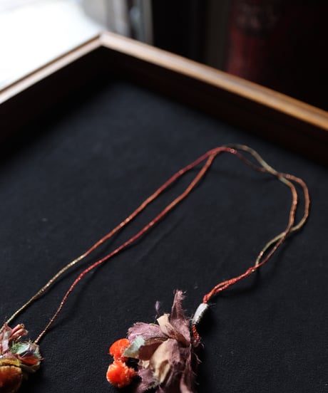 Antonia Rossi (Antomoon)/ Embroidered Heart Necklaceネックレス / An-25033