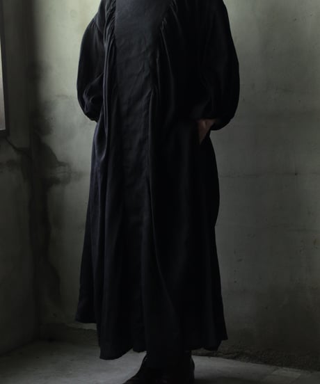 cavane キャヴァネ / Dress with voluminous sleevesワンピース / ca-26081