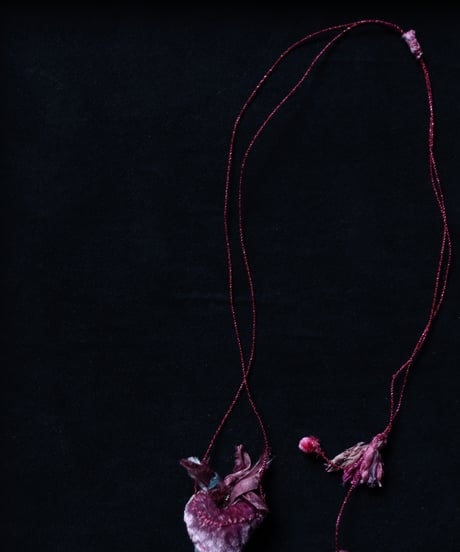 Antonia Rossi (Antomoon)/ Artisan Embroidered Heart Necklaceネックレス / An-26004