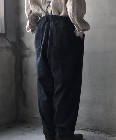 cavane キャヴァネ / Over-pants with suspender wool100パンツ / ca-25159
