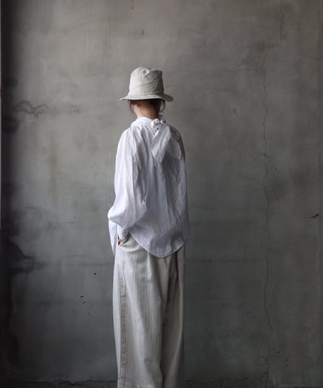 cavane キャヴァネ / Pull-over blouse with tie Linen100ブラウス / ca-26053