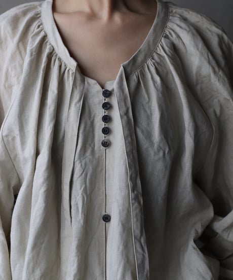 cavane キャヴァネ / Raglan puff-sleeve blouse Linen100硫化染めブラウス / ca-26023
