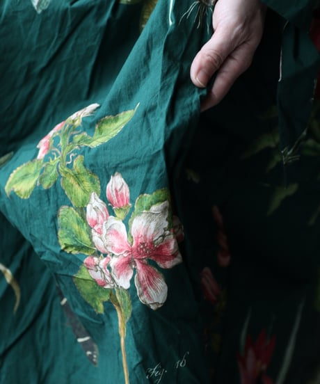 ALEKSANDR MANAMISアレクサンダーマナミ/ JARDIN VERT 3/4 APRON DRESSワンピース/ am-25001