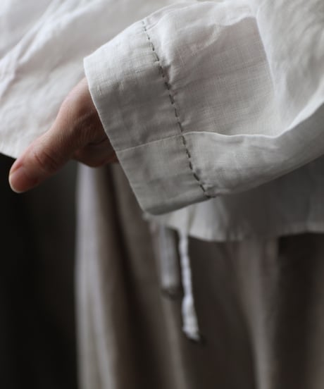 cavane キャヴァネ / Stand collar with waist drawstring blouse linen100ブラウス / ca-26059