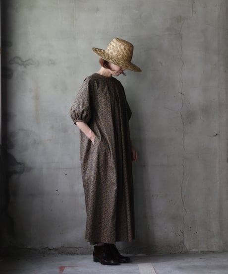 cavane キャヴァネ / Over Tuck Botanical Dressワンピース / ca-25126