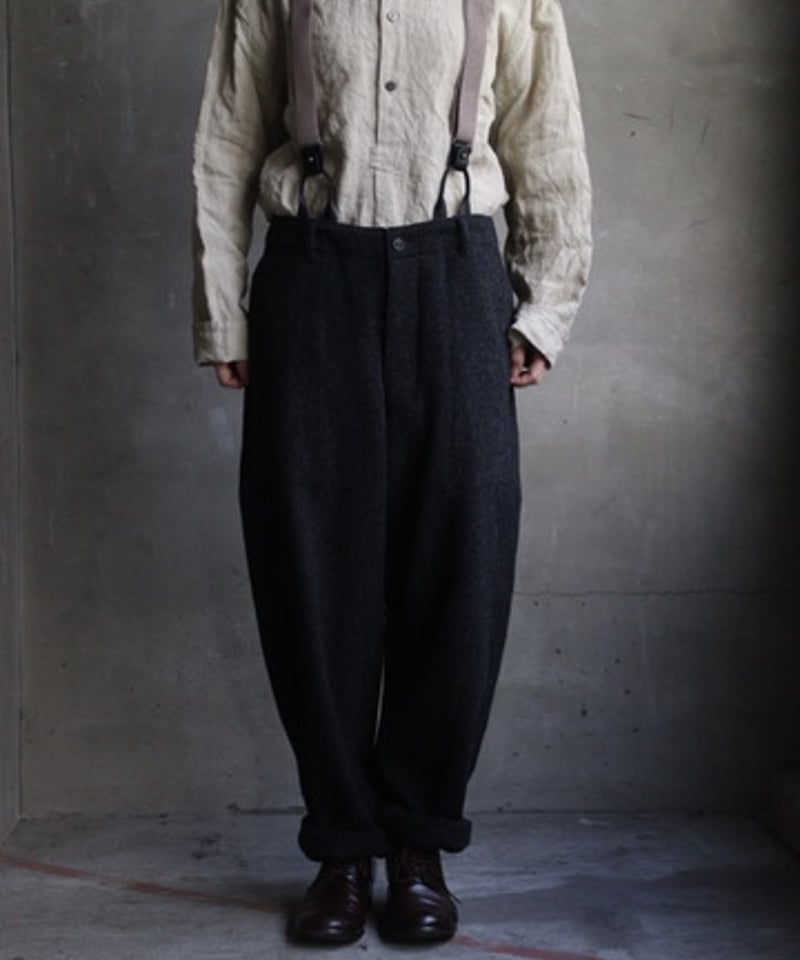 cavane キャヴァネ / Over pants with suspenders Woolパ