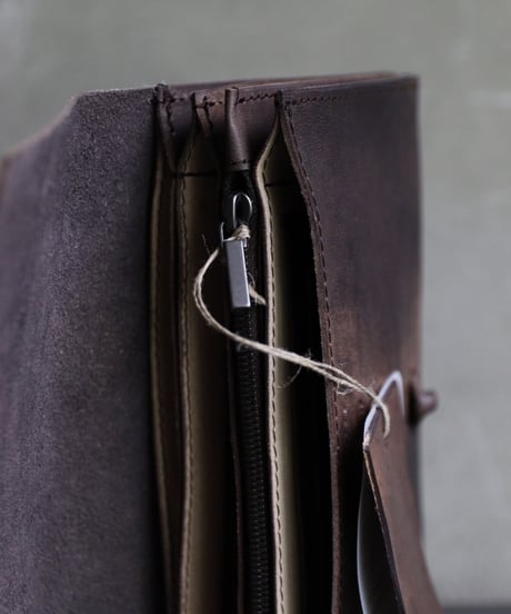 ALEKSANDR MANAMISアレクサンダーマナミ/ ALEKSANDR MANAMIS x tagliovivo Large Wallet / am-25011