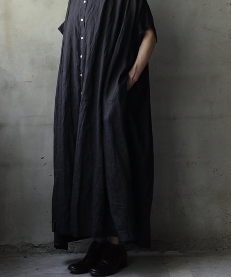 cavane キャヴァネ / Balloon no-sleeve dress Linen100ワンピース / ca-25130