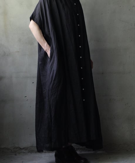 cavane キャヴァネ / Balloon no-sleeve dress Linen100ワンピース / ca-25130