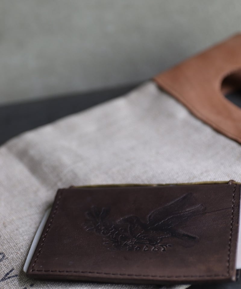 ALEKSANDR MANAMISアレクサンダーマナミ/ ALEKSANDR MANAMIS