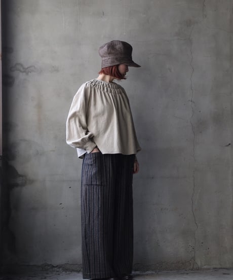 cavane キャヴァネ / Gathered stitch blouse linen & cottonブラウス / ca-25175