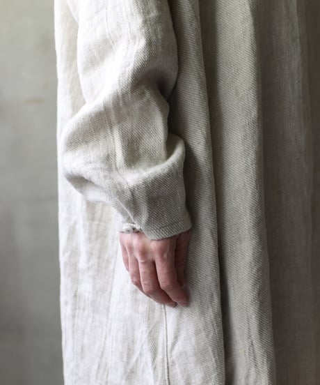 klauseクロイゼ / Band collar Shirt Long Belarus Linen(綾織/中厚手)ワンピース/ kla-25008