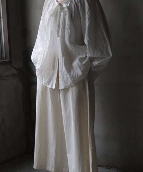 cavane キャヴァネ / Raglan puff-sleeve blouse Linenブラウス / ca-25008