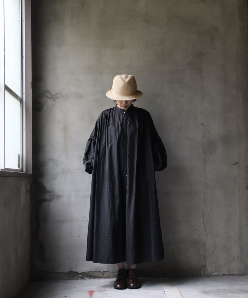 cavane キャヴァネ / Balloon sleeve dressワンピース / ca-2 